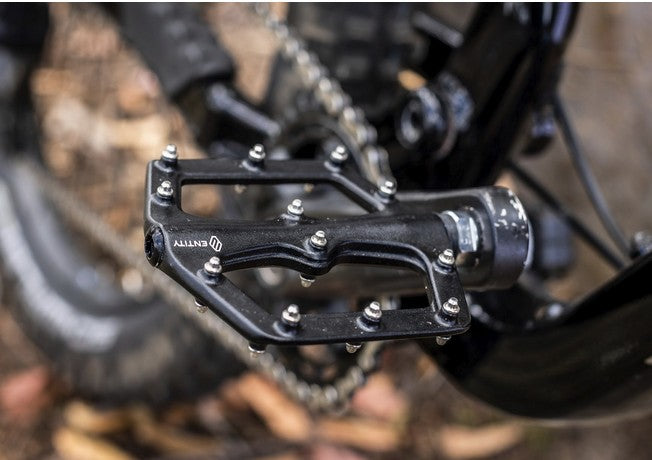 Choosing Bike Pedals: Easy Tips for Beginners in 2025