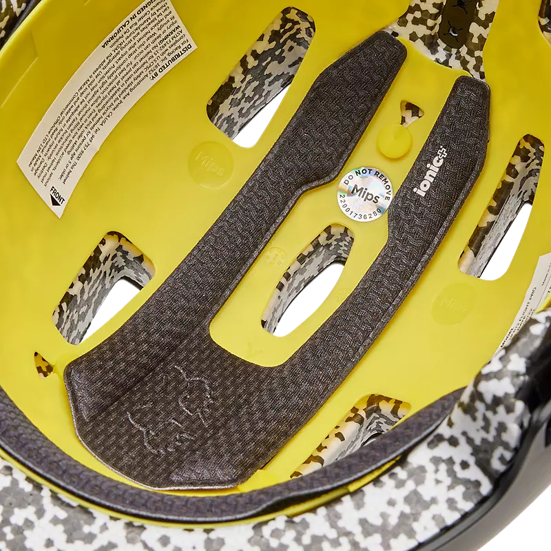 Fox Flight Pro Helmet MIPS