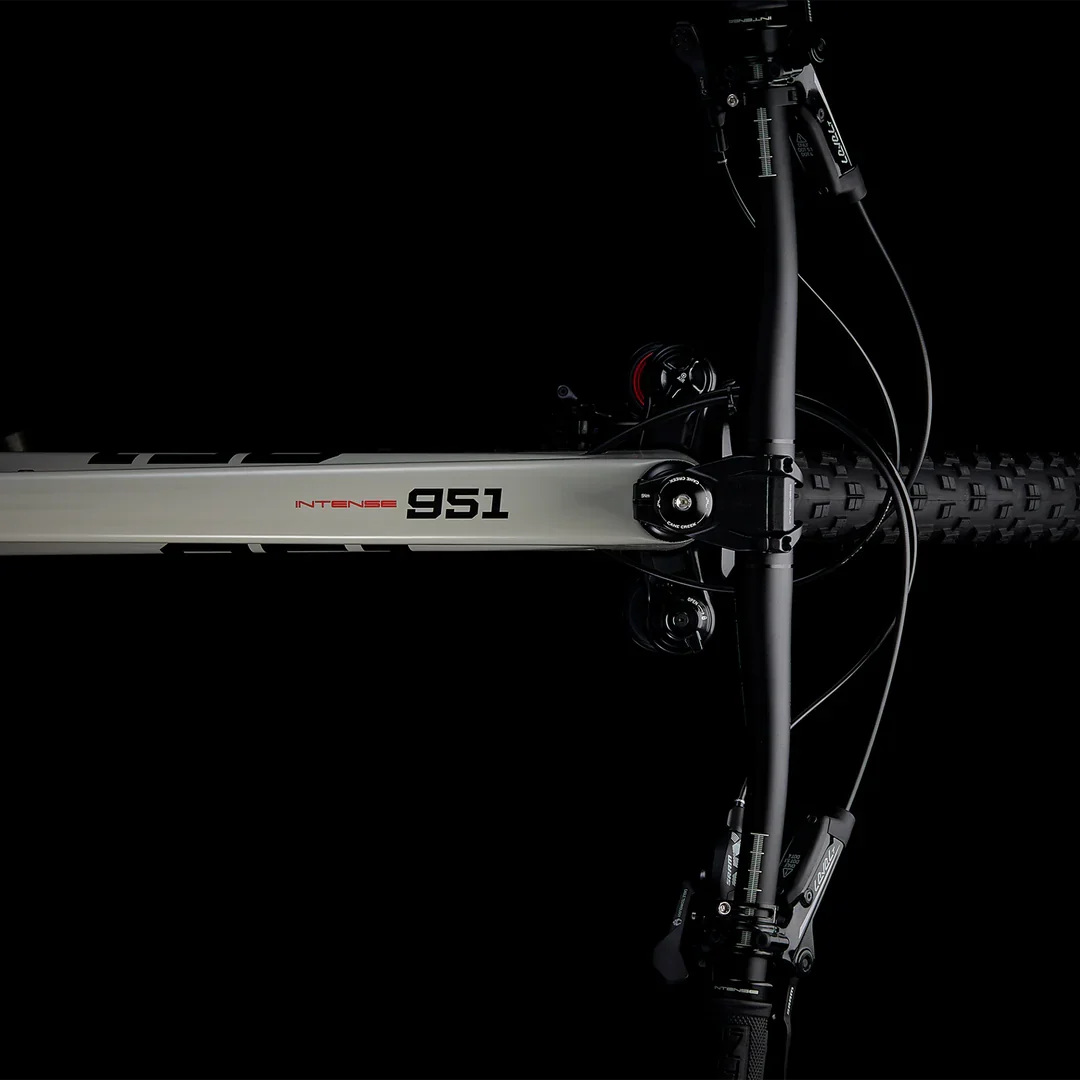 Ex-Demo Intense 951 Series XC Carbon Bike XL only